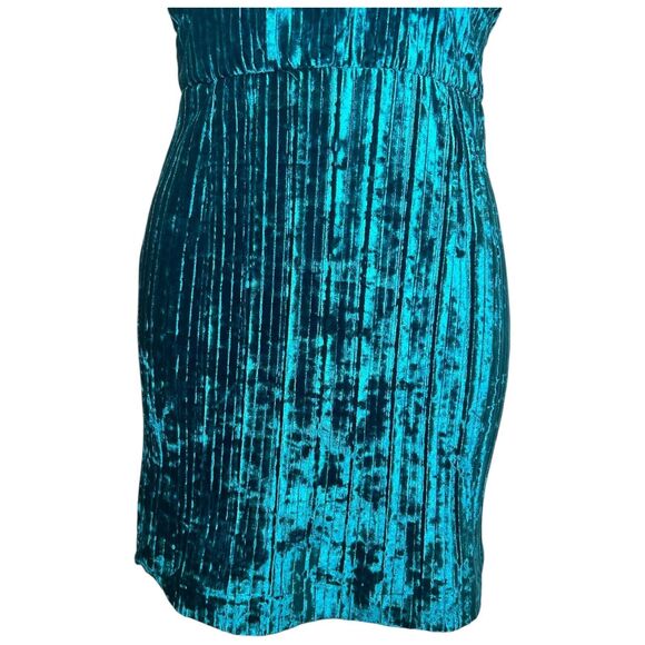 New Revolve NBD Abriel Mini Dress Velvet Teal Blue Green Size M Halter - Picture 4 of 16